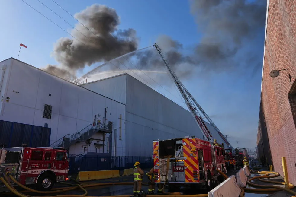 Los Angeles warehouse fire prompts shelter-in-place orders due to hazardous air