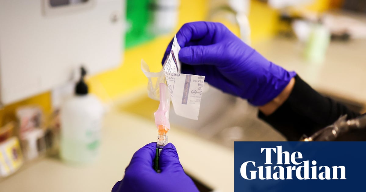 FDA panel considers a first-of-its-kind flu vaccine using mRNA technology