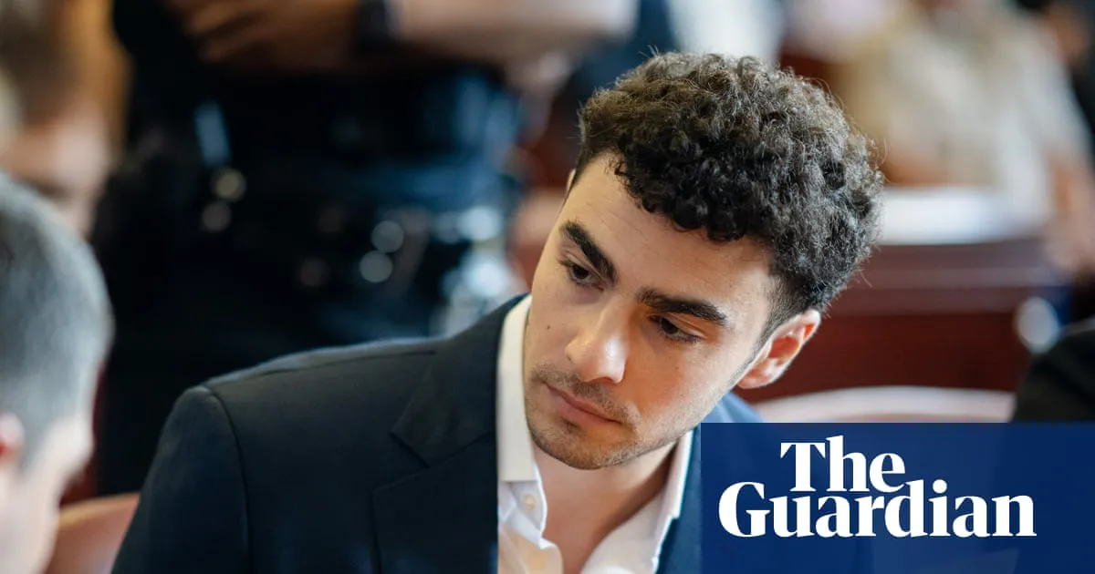 Mangione lawyers abandon psychiatric defense over health CEO’s killing
