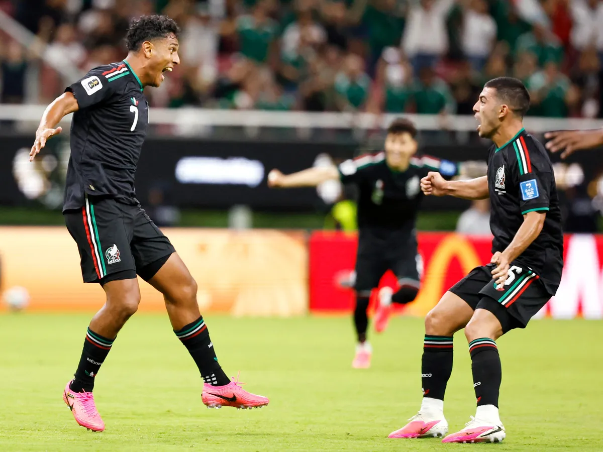 Mexico beat South Korea 1-0, become first team to reach World Cup knockouts