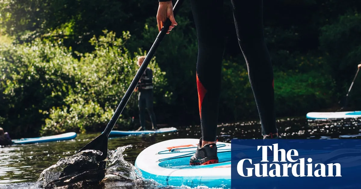 Shoppers splash out on fans and paddling pools as retail sales in Great Britain hot up