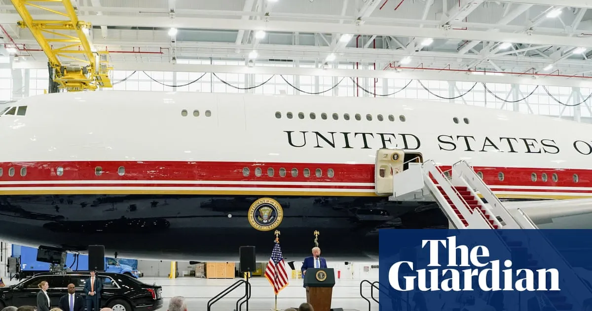 Trump unveils new Air Force One, a converted Qatari 747