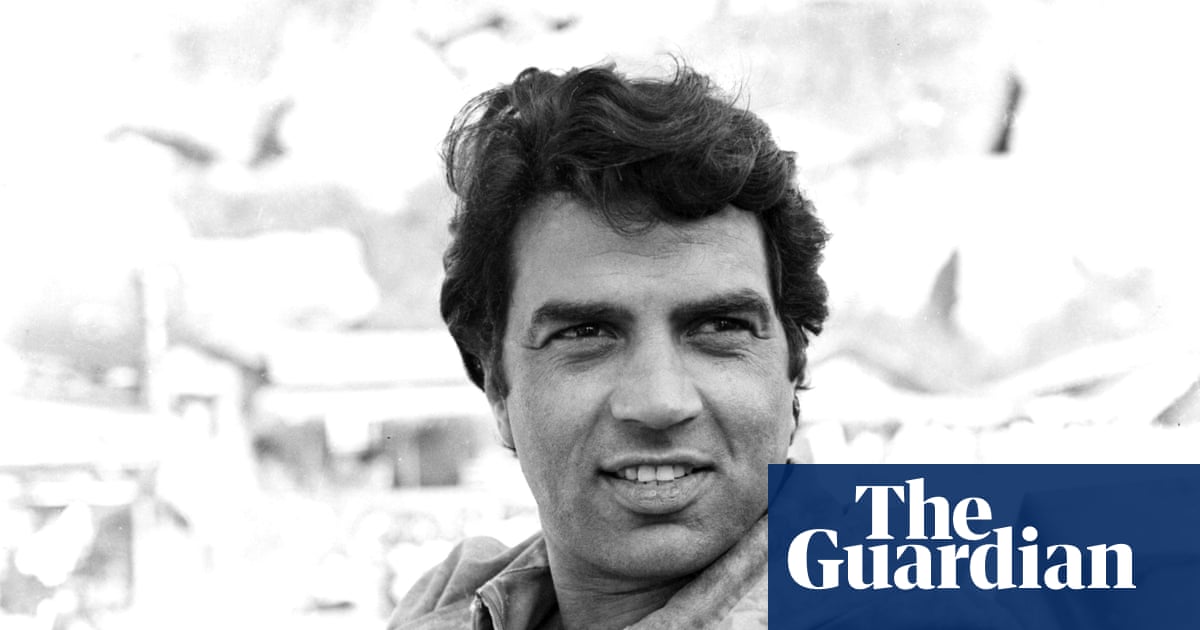 Dharmendra, Bollywood’s ‘He Man’ and one of its most enduring stars, dies at 89