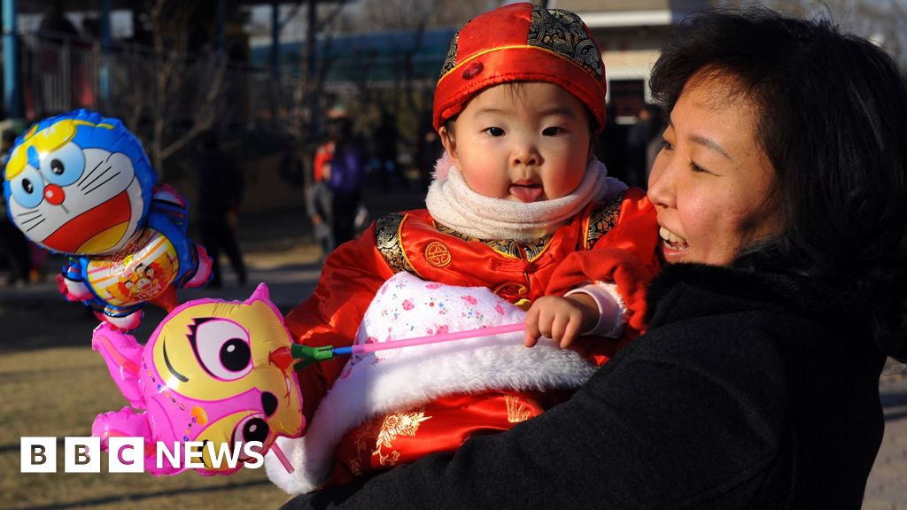 China's population falls for fourth straight year