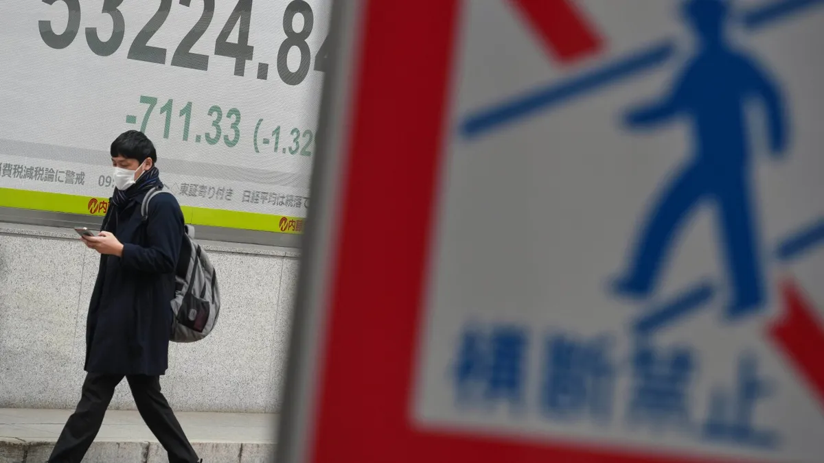 US futures sink after Trump warns of higher tariffs for 8 countries over Greenland issue