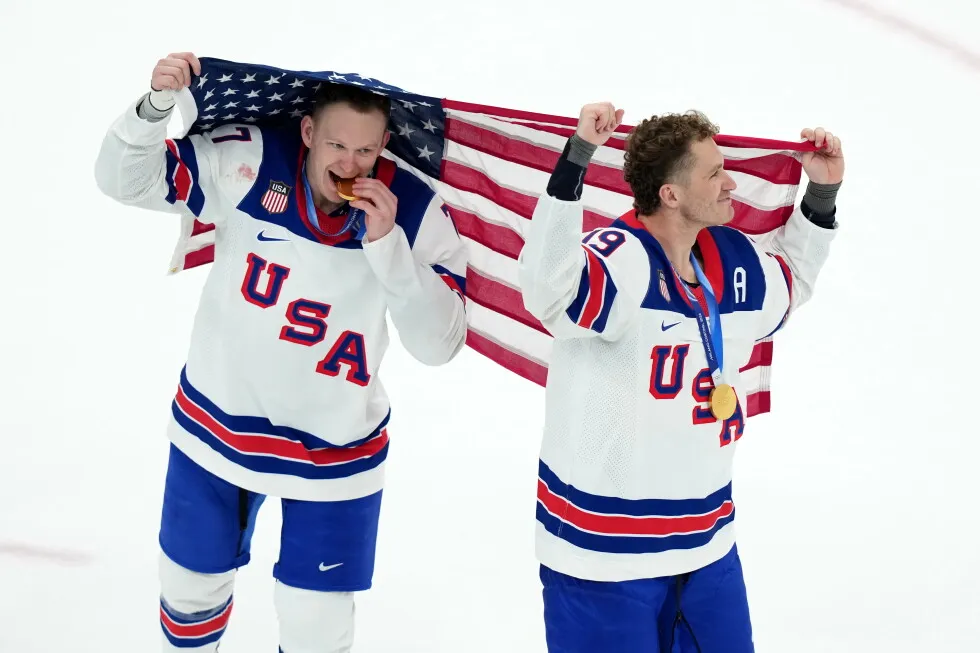Oh, brother! Brady Tkachuk getting traded to Florida to join Matthew Tkachuk, AP source says