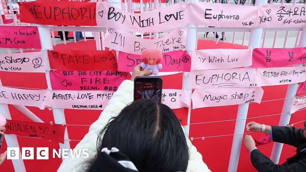 The BTS fans losing thousands as scammers cash in on comeback tour ticket war