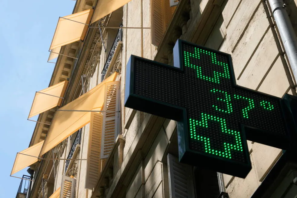France braces for a week of punishing heat as red alerts spread