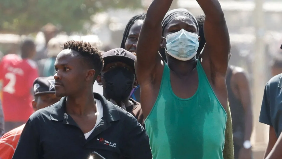 Kenya minister says US-run Ebola facility plans halted after court order