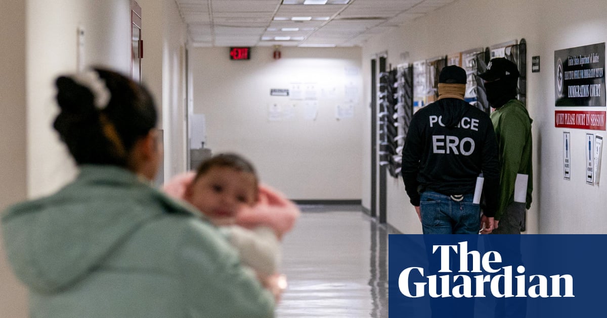 Federal judge blocks Trump policy that allows immigration court arrests