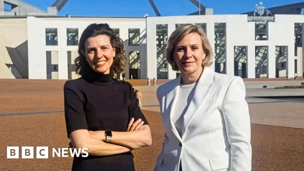 Independent MPs launch new Australian centrist party 