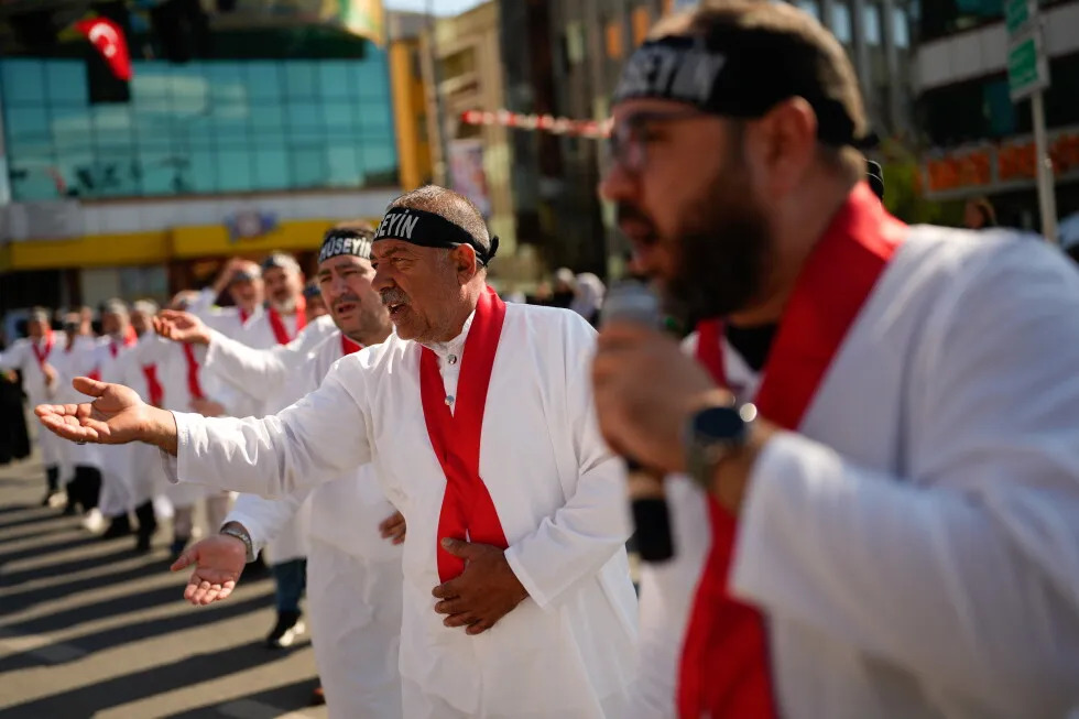 Shiite Muslims mark holy day of Ashoura after months of war in Iran and Lebanon