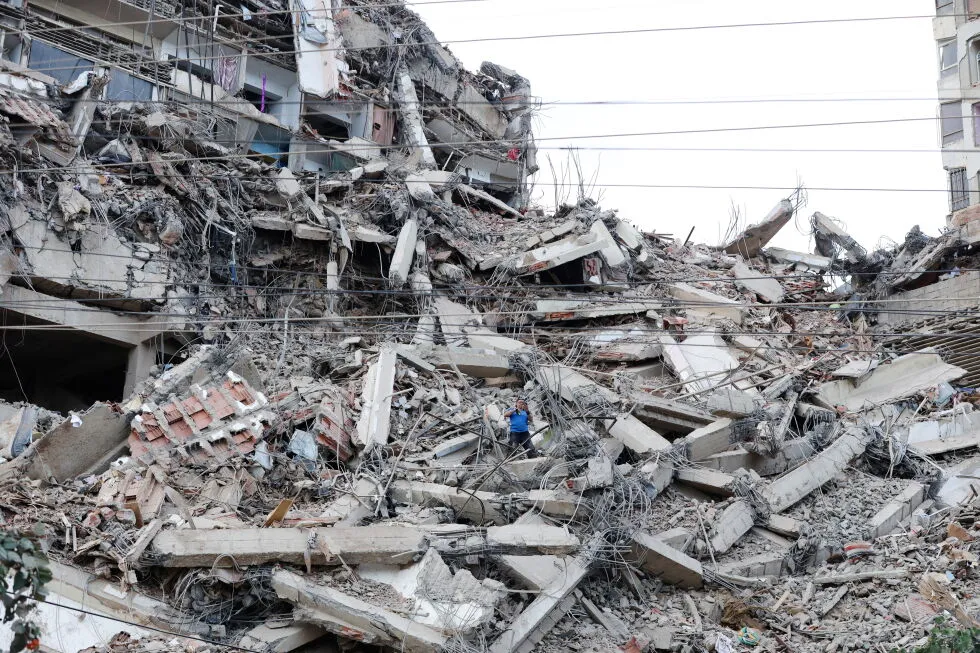 World leaders react with offers and solidarity after powerful quakes hit Venezuela
