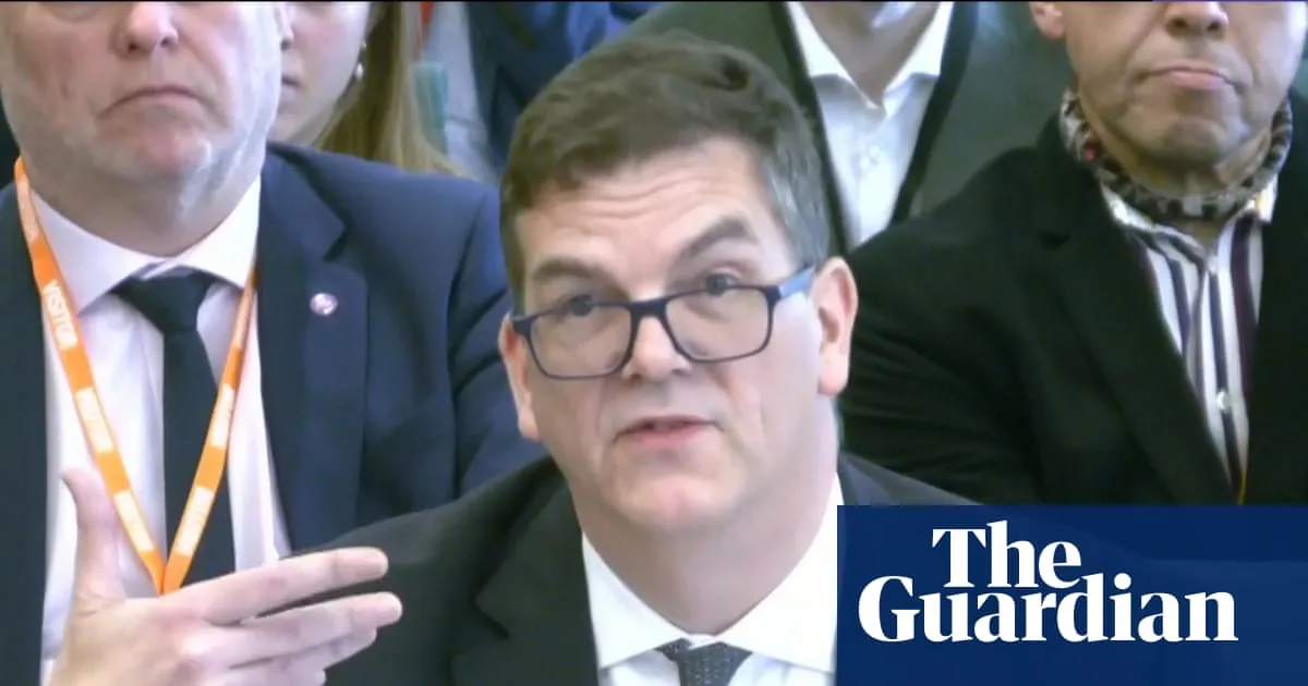 Ex-Foreign Office chief Olly Robbins believed to be in talks over top security role