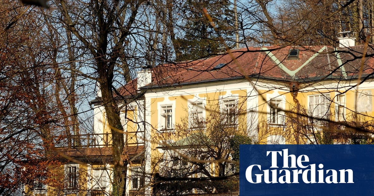 Porsche magnate puts historic Salzburg villa up for sale after row over private ‘tunnel for one’