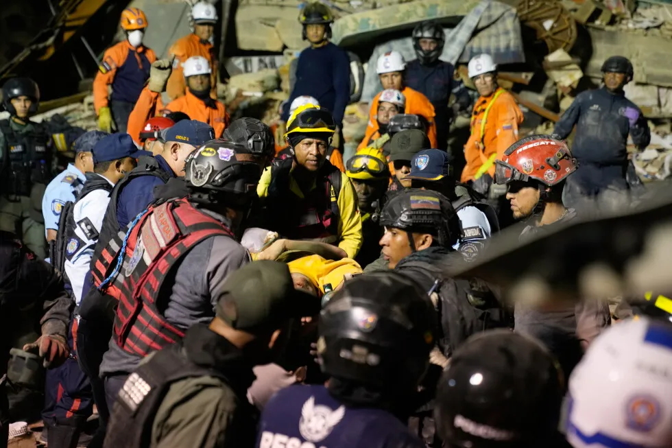 Venezuelans hope online posts will bring news of missing after devastating earthquakes