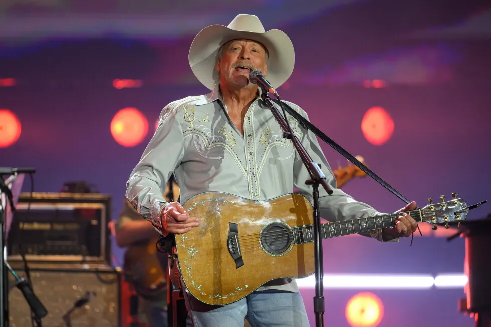 Inside country legend Alan Jackson’s triumphant finale concert