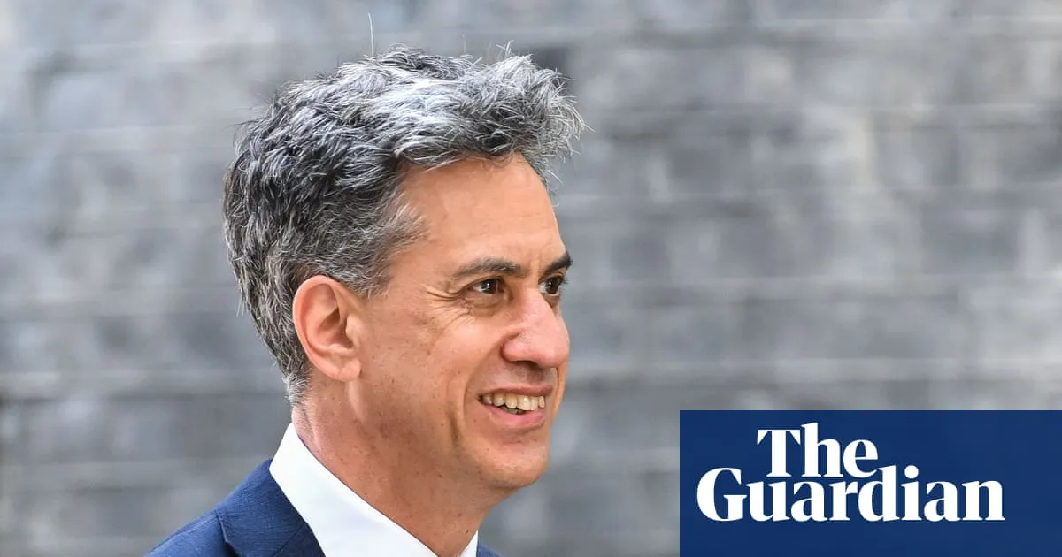 Labour deputy leader appears to endorse Ed Miliband as Burnham’s chancellor