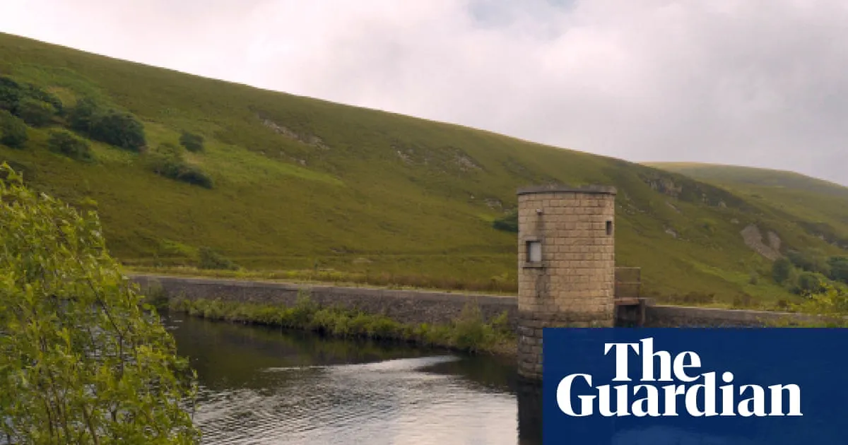 Body of boy, 15, recovered from Manchester reservoir amid UK heatwave