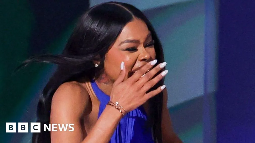 Teyana Taylor's tears and Lauryn Hill tribute steal show at BET Awards