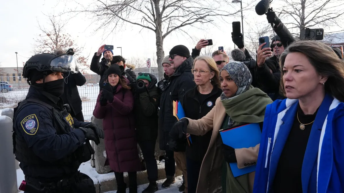 Judge refuses to block new DHS policy limiting Congress members’ access to ICE facilities