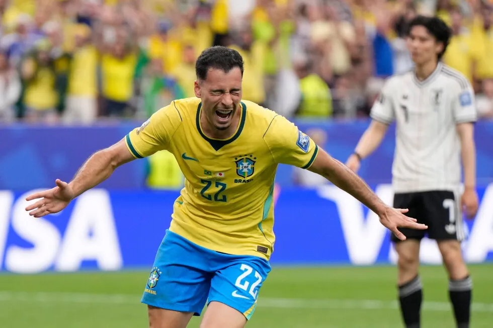 Gabriel Martinelli scores late in injury time to help Brazil beat Japan 2-1 at World Cup