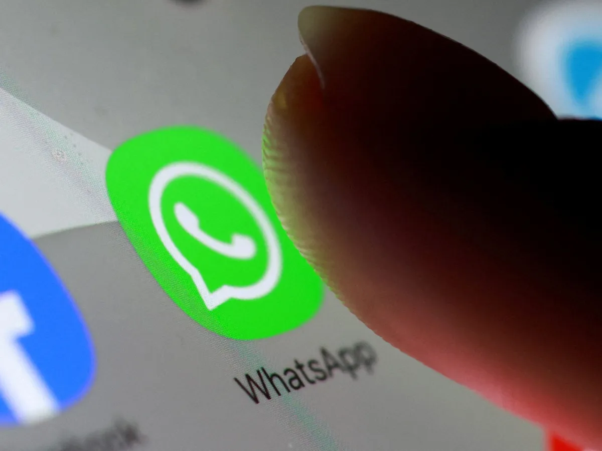 What privacy settings has WhatsApp changed?