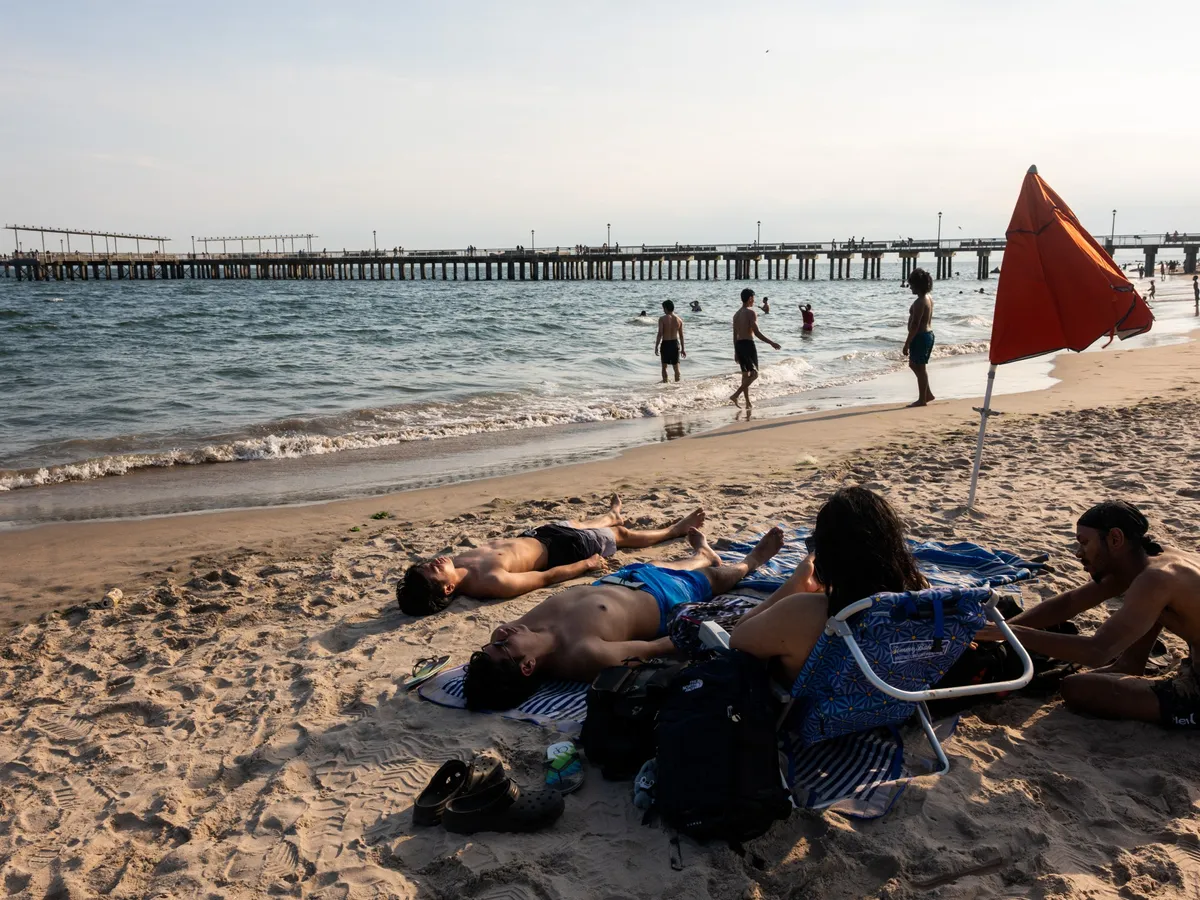 US heatwave to test power grid amid soaring AI-driven energy demand