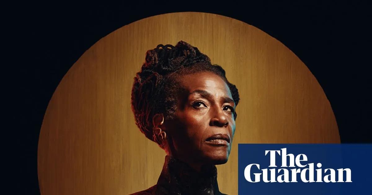 RSC casts Sharon D Clarke as black lesbian Othello in reimagining of play