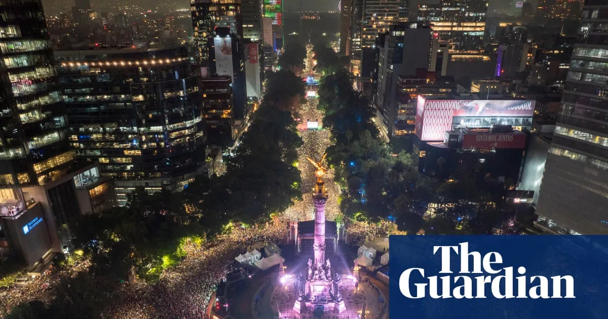 Three people die in mass fans celebrations in Mexico City after World Cup victory