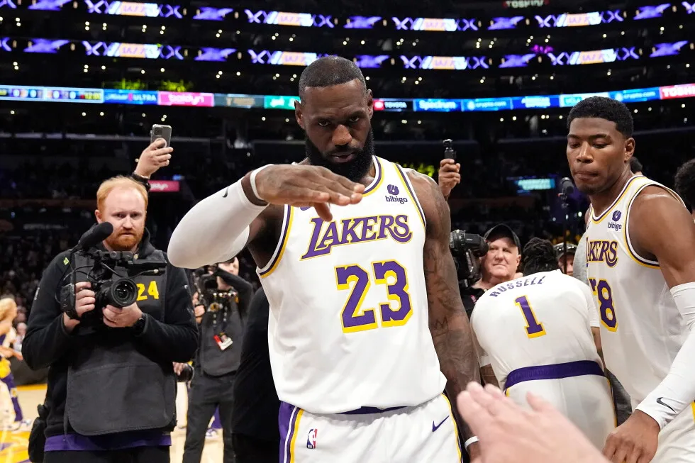 LeBron James has governors, the NHL and the NFL waiting for his free agency decision