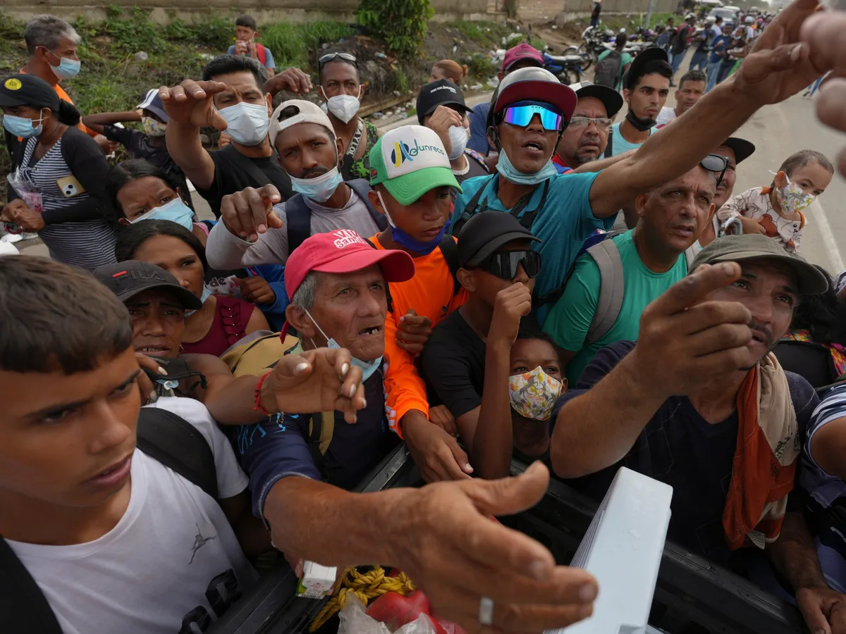 In Pictures: Hunger, despair as Venezuela quake death toll rises