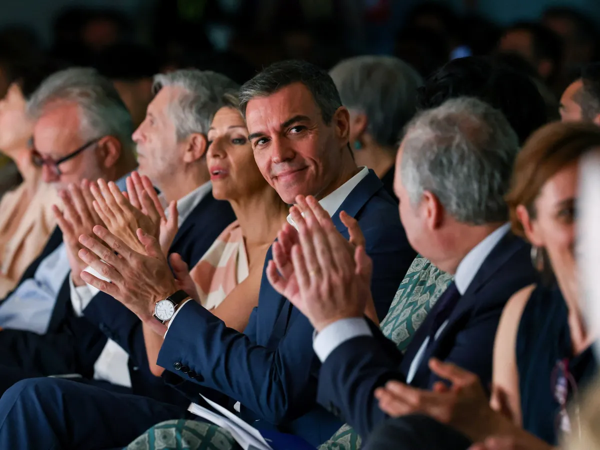 Spain immigration scheme sees 1.2 million apply for legal status