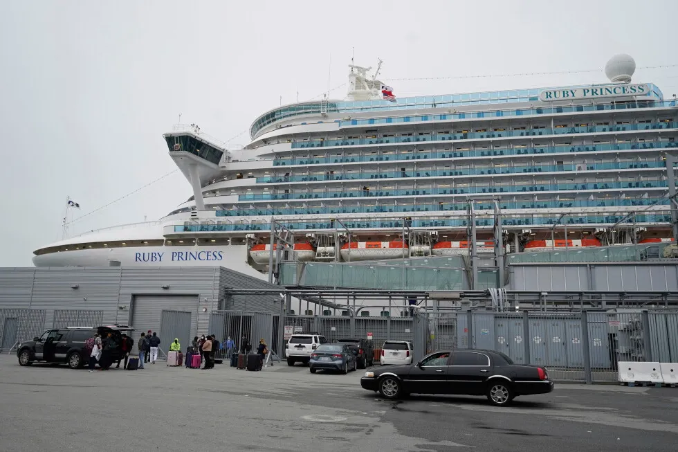125 passengers and crew hit with highly contagious stomach virus on cruise from San Francisco