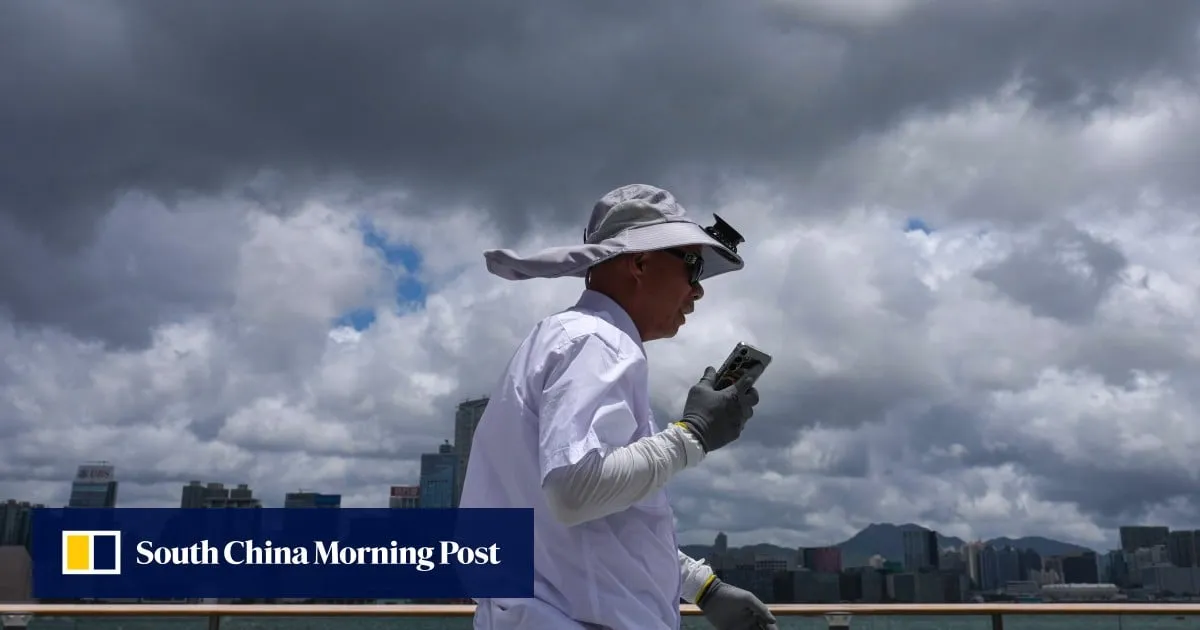 Hong Kong to keep T1 until at least 6pm as Tropical Storm Maysak comes closer