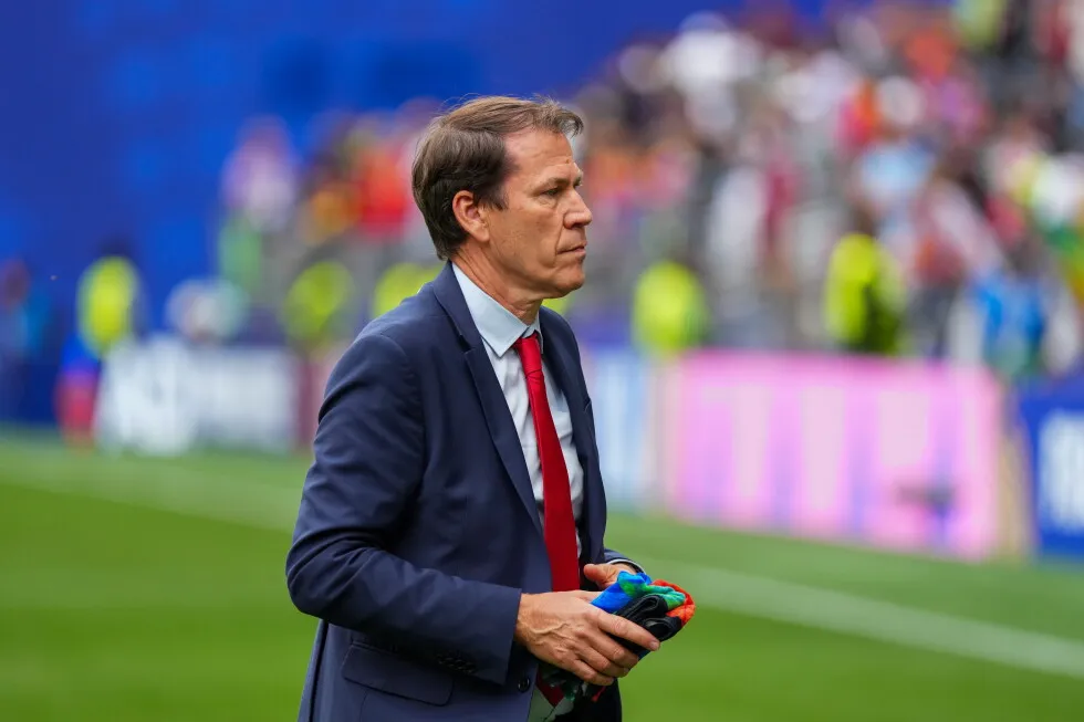 Belgium coach Garcia says he was not criticizing African teams with World Cup comments