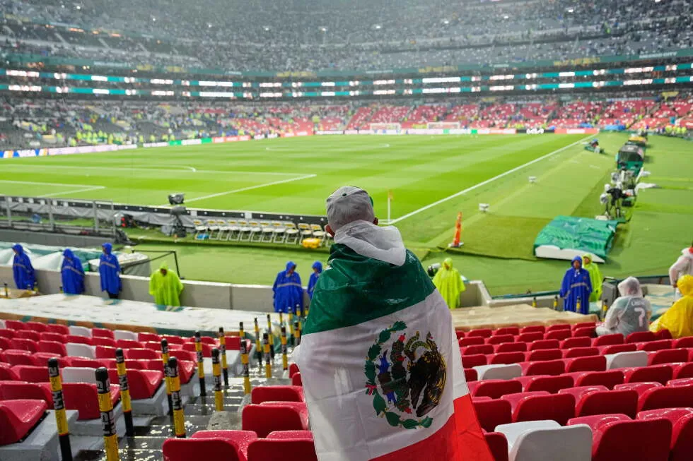 FIFA considering earlier kickoff for Mexico vs. England at the World Cup due to thunderstorm fears