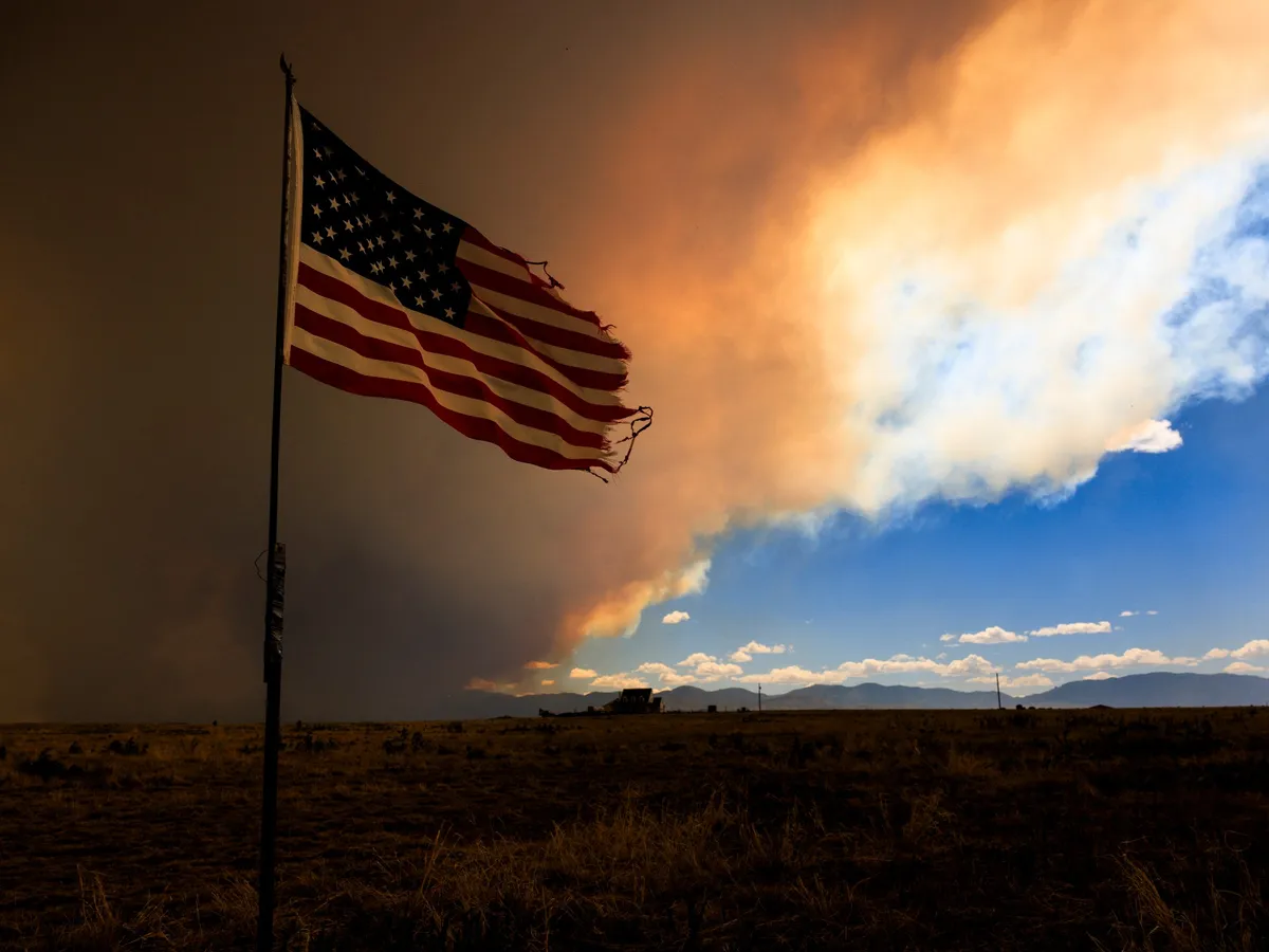 Thousands forced to evacuate in Colorado as wildfire spreads