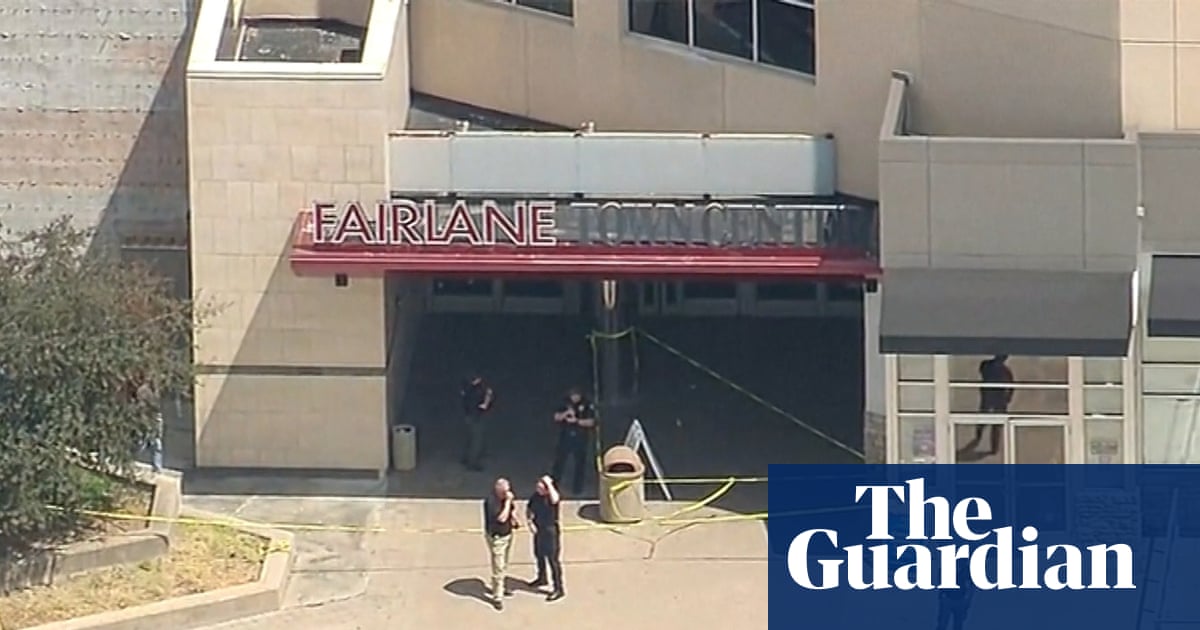 Two people dead and a third injured in shooting at Michigan shopping mall