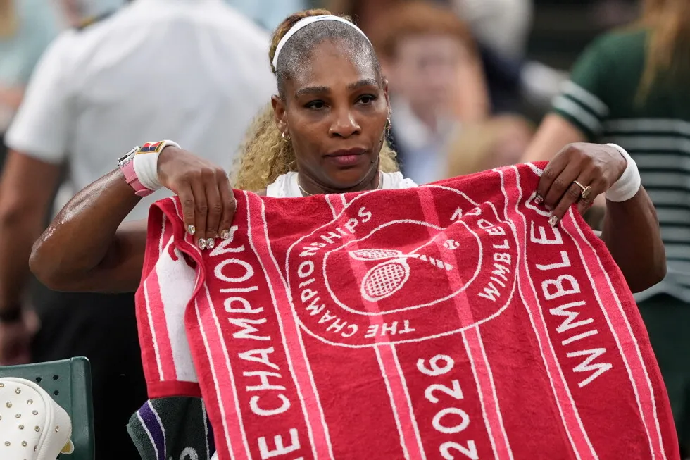 Serena Williams withdraws from doubles match with sister Venus at Wimbledon due to injury