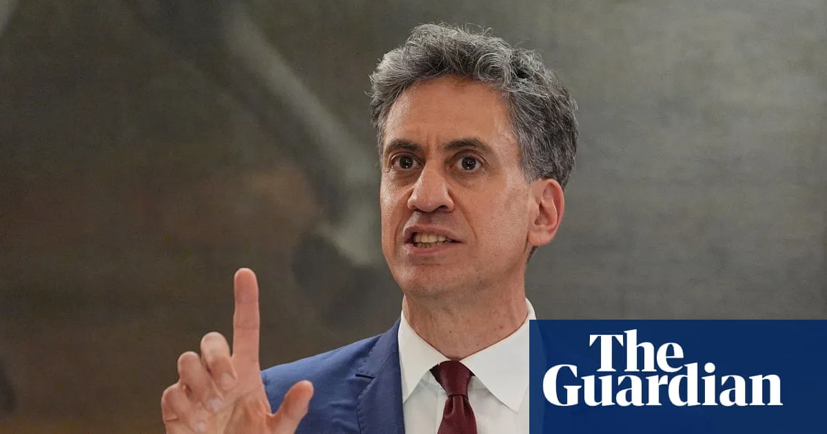 Make Ed Miliband chancellor, ex-chief Treasury adviser tells Andy Burnham