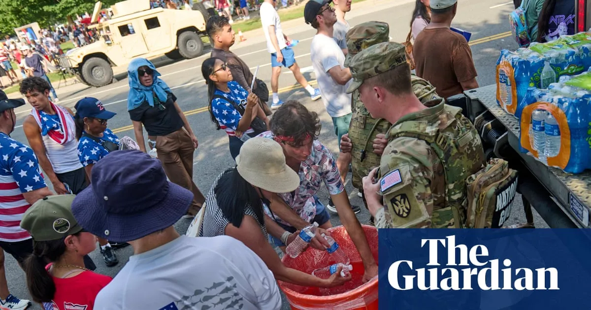 At least 25 people die in US as record heatwave scorches swaths of country