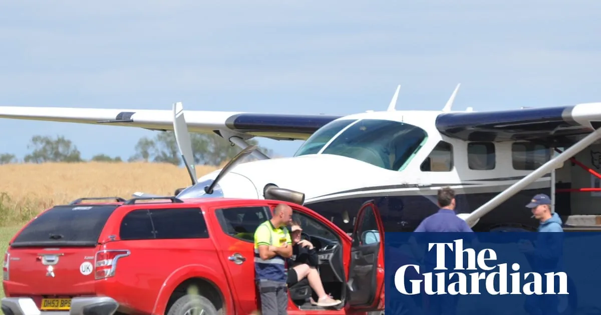 Skydiver dies after incident near Nottinghamshire airfield