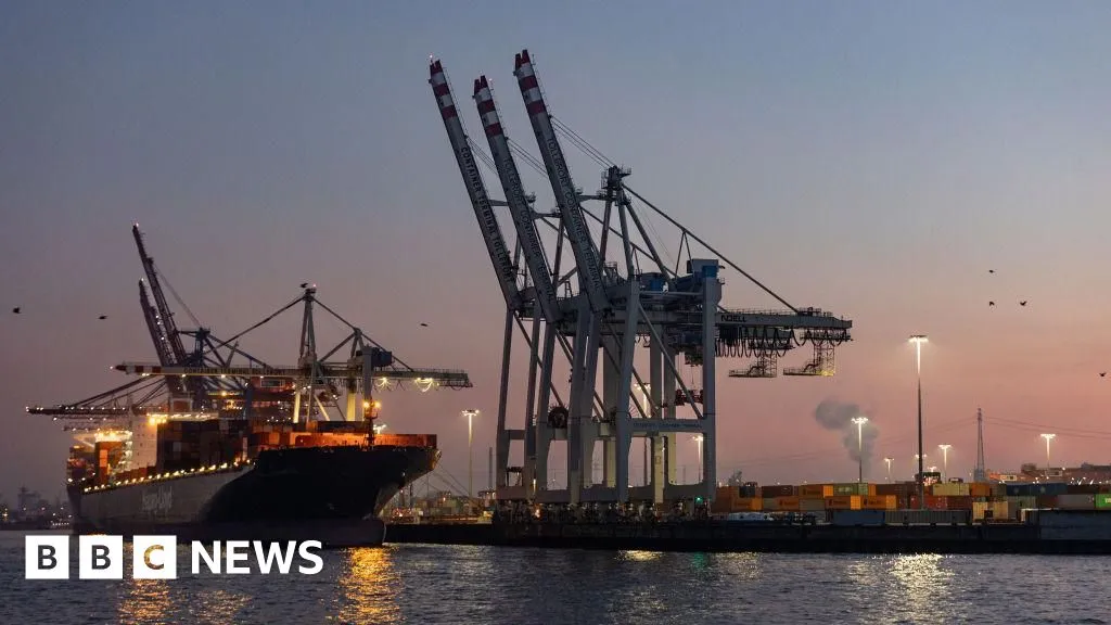 Europe to suspend approval of US tariffs deal
