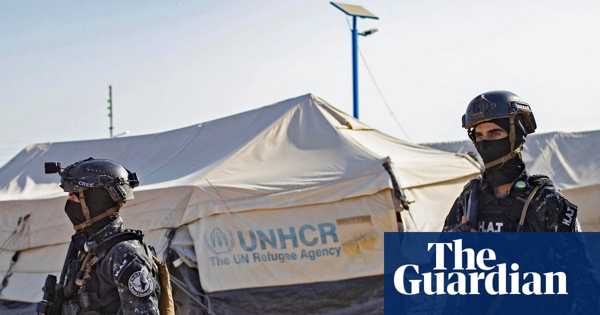 Kurdish forces withdraw from IS detention camp in north-east Syria