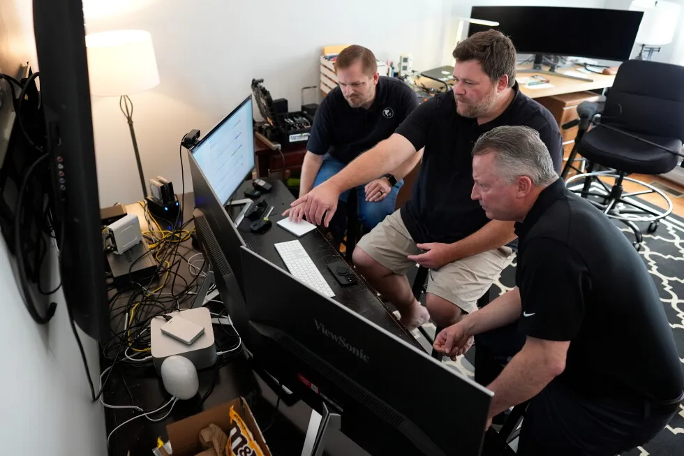 The calm before (and during) the storm: When tornadoes near, Nashville turns to informed volunteers