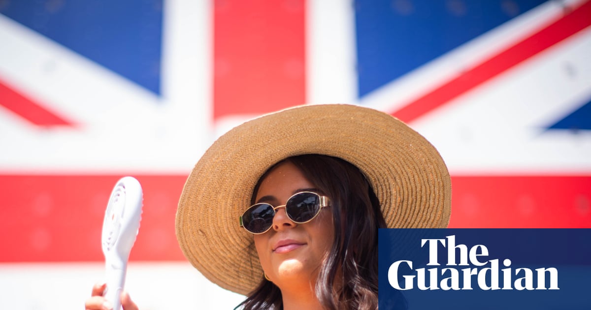 Britons to buy 8m mini fans this year – but almost half will end up in landfill