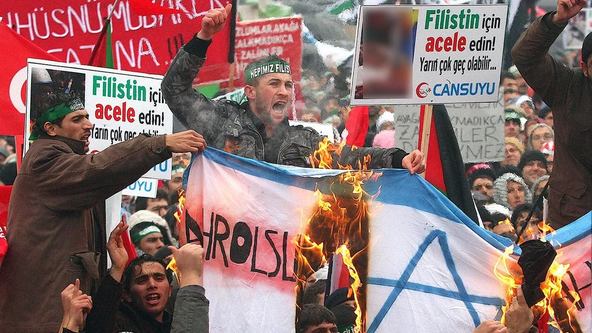 Critics say Turkey's verbal attacks on Israel have crossed into antisemitism