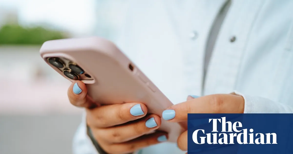 Hugh Grant and Esther Ghey sign letter backing under-16s social media ban