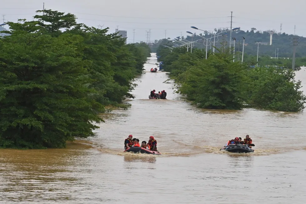 Flooding in southern China has killed 39 people
